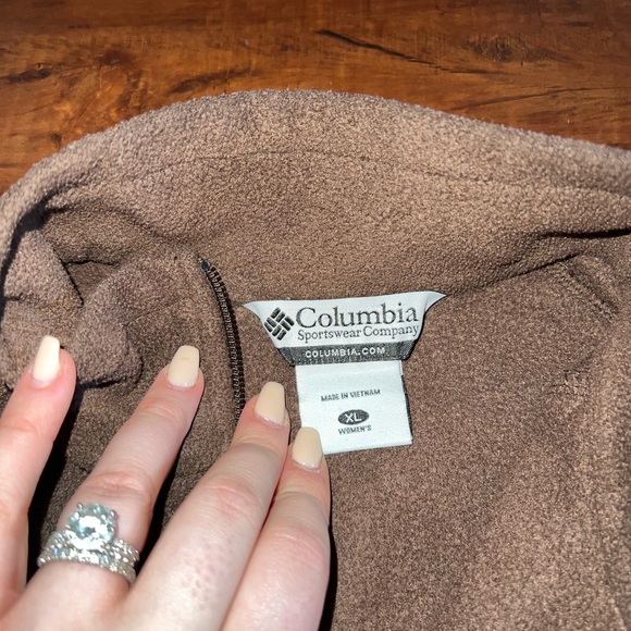 Womens Columbia Jacket - Picture 2 of 4